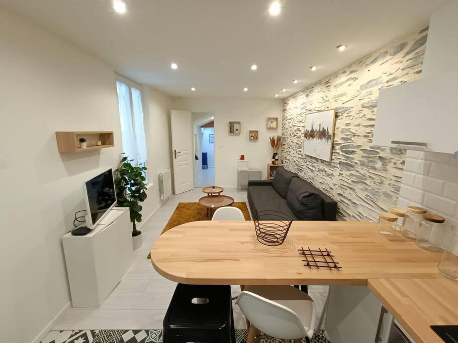 Douceurs Angevine Apartment Angers Ngoại thất bức ảnh